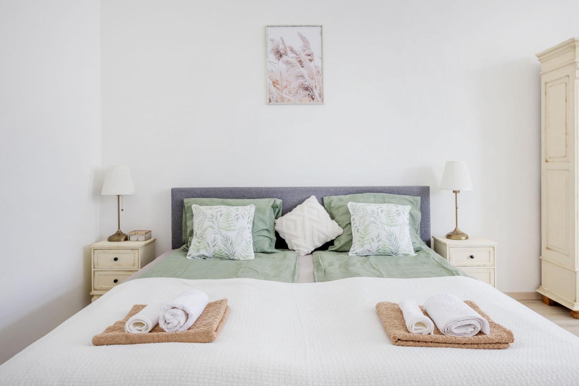 Апартаменты A Touch Of Provence And Pastels In The Centre Будапешт Экстерьер фото