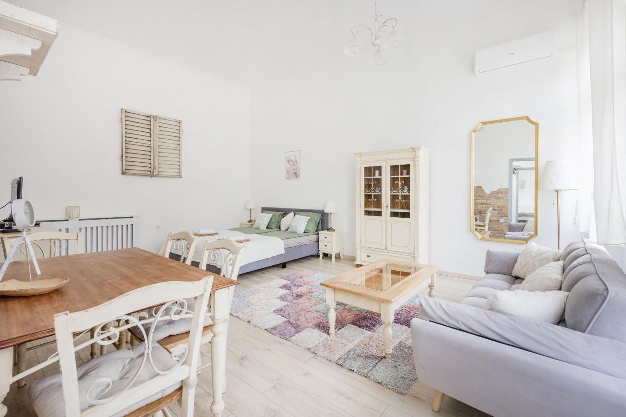 Апартаменты A Touch Of Provence And Pastels In The Centre Будапешт Экстерьер фото